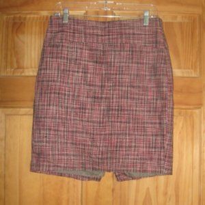 The Limited Pencil Skirt with Side Zipper